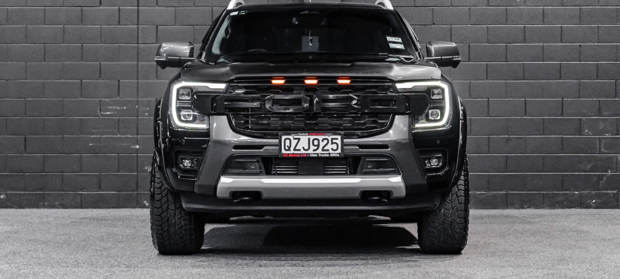 Vehicle Gallery Image