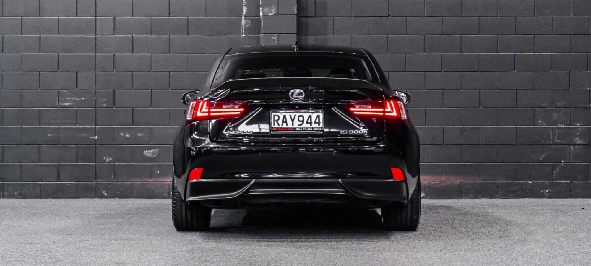 Vehicle Gallery Image