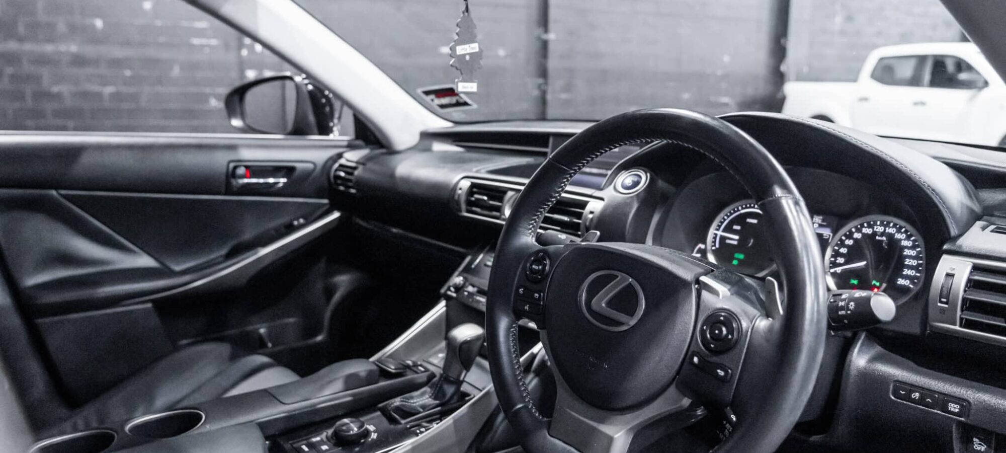 Vehicle Gallery Image