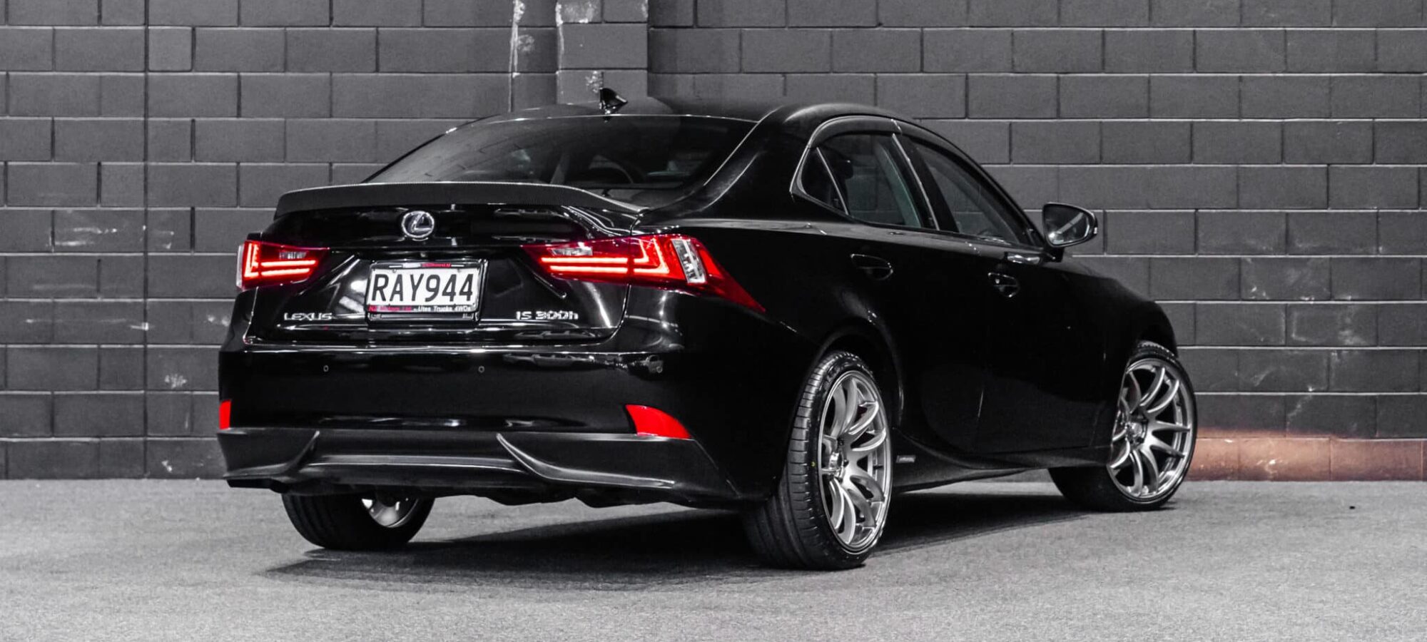 Vehicle Gallery Image