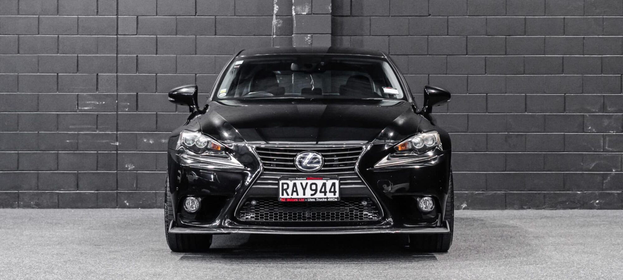 Vehicle Gallery Image