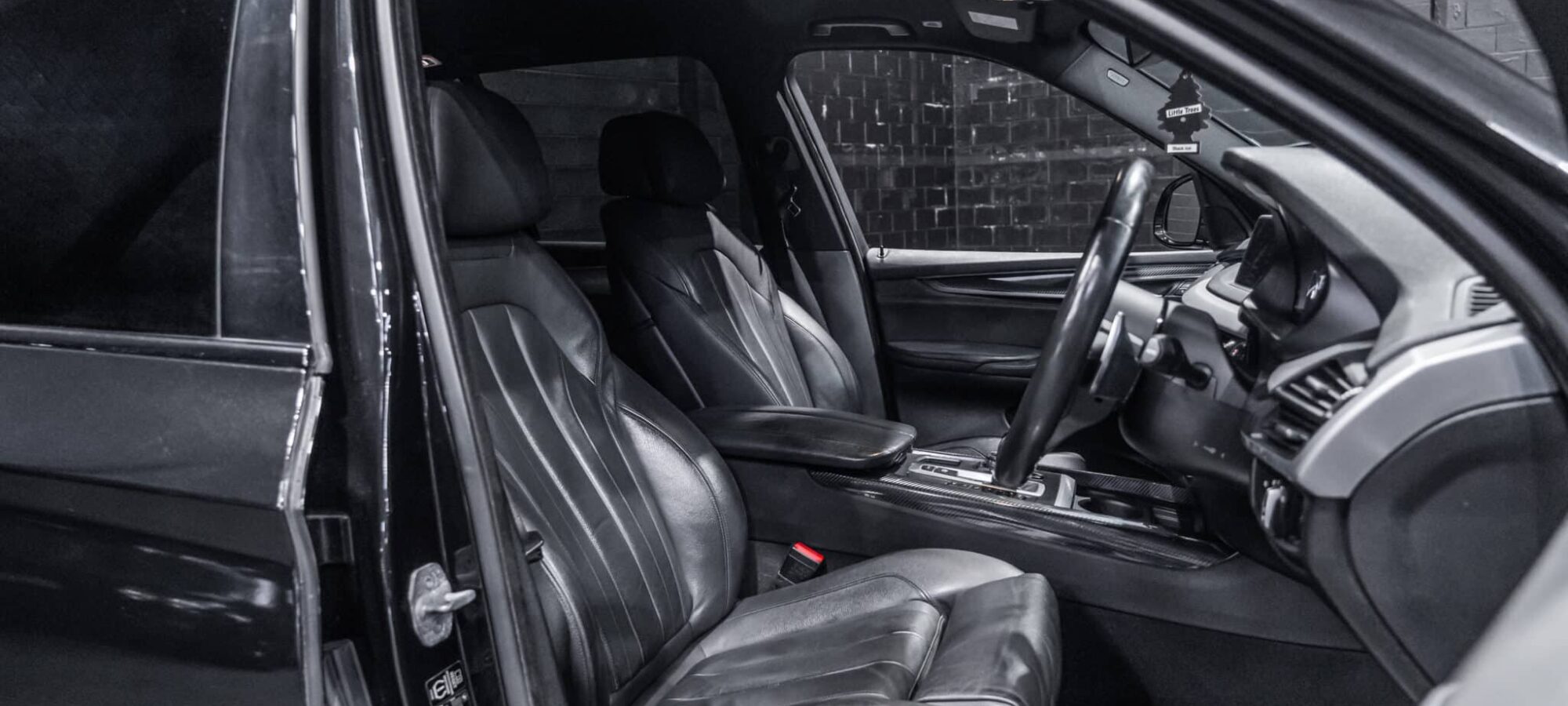 Vehicle Gallery Image
