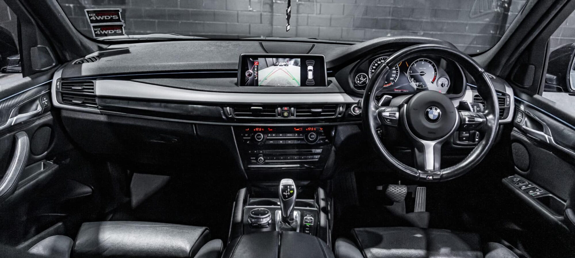 Vehicle Gallery Image