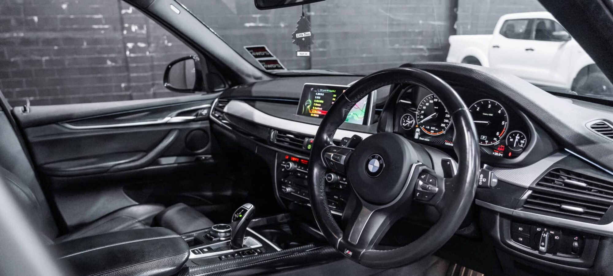 Vehicle Gallery Image