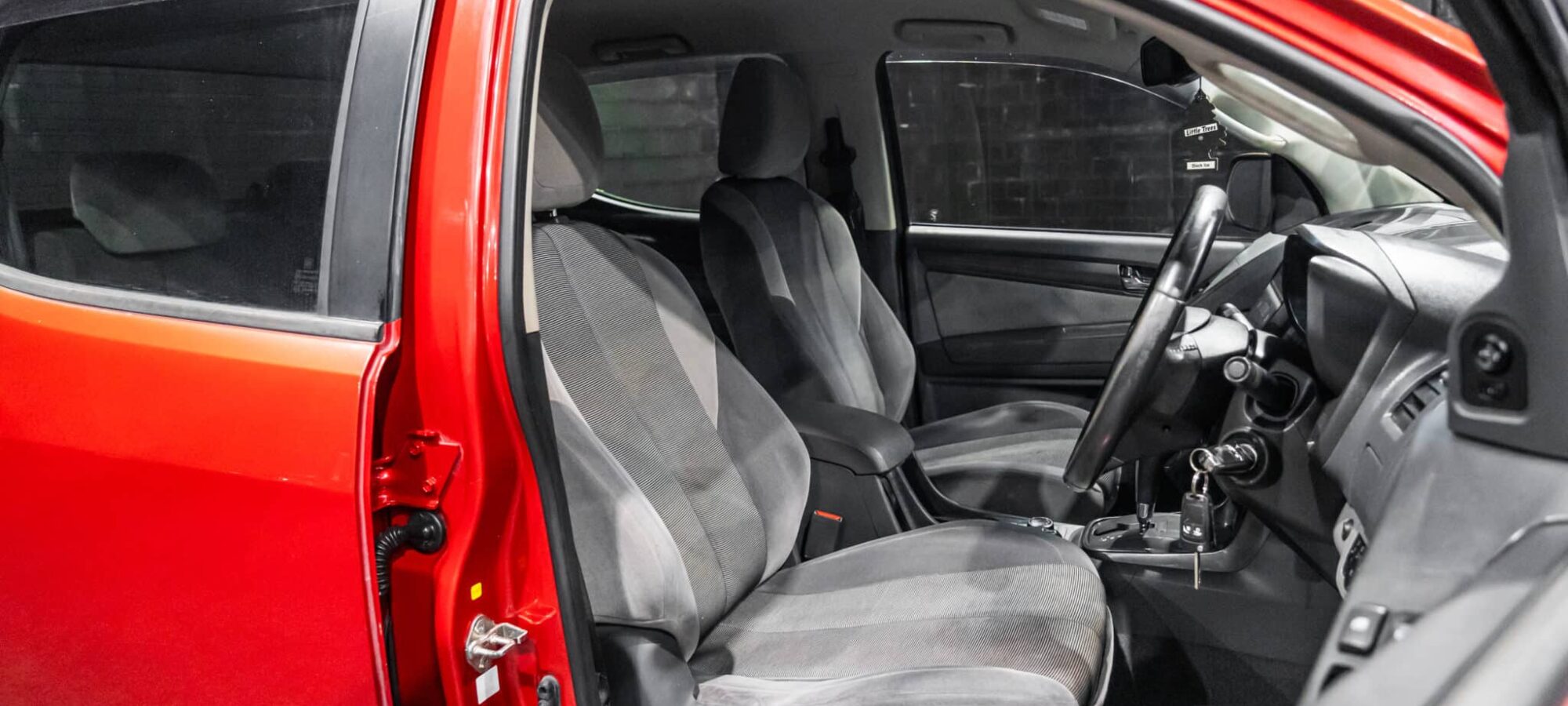 Vehicle Gallery Image