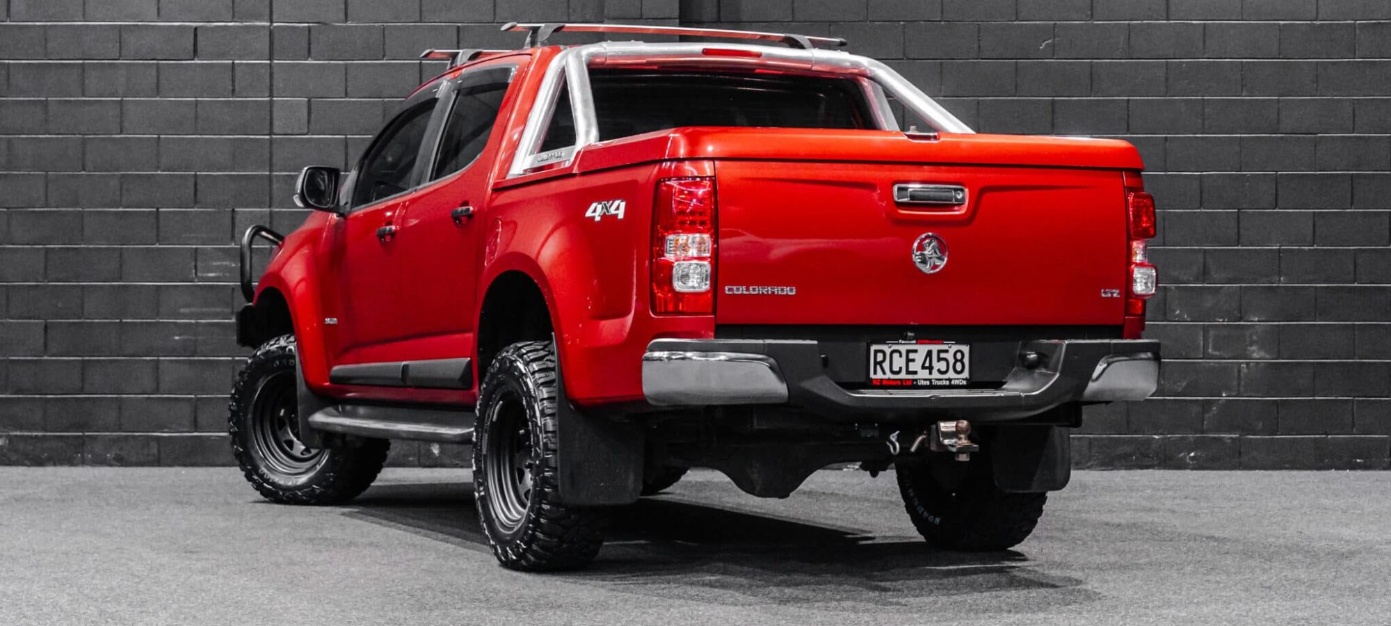 Vehicle Gallery Image