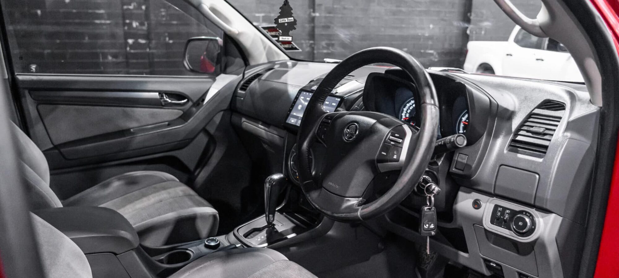 Vehicle Gallery Image