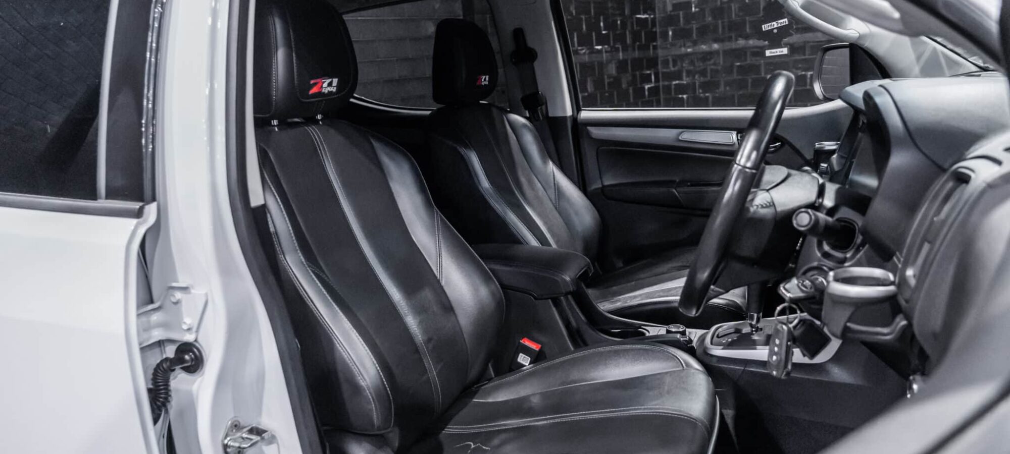 Vehicle Gallery Image