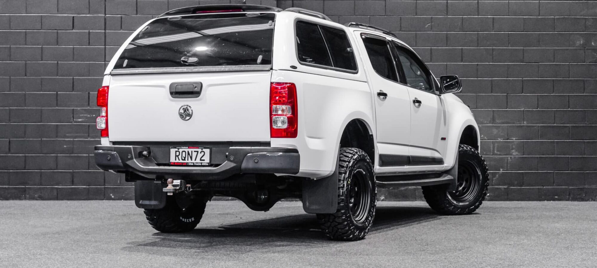 Vehicle Gallery Image