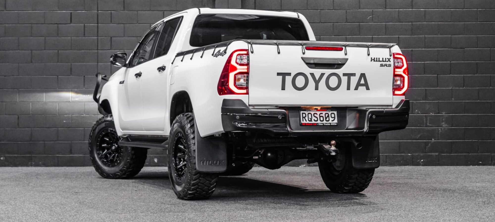 Vehicle Gallery Image