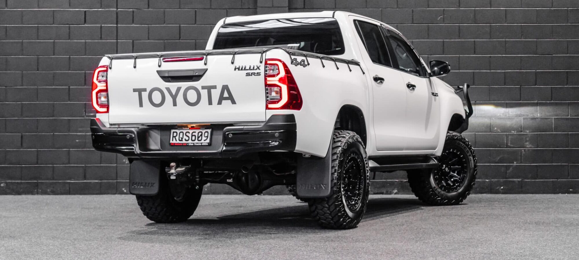 Vehicle Gallery Image