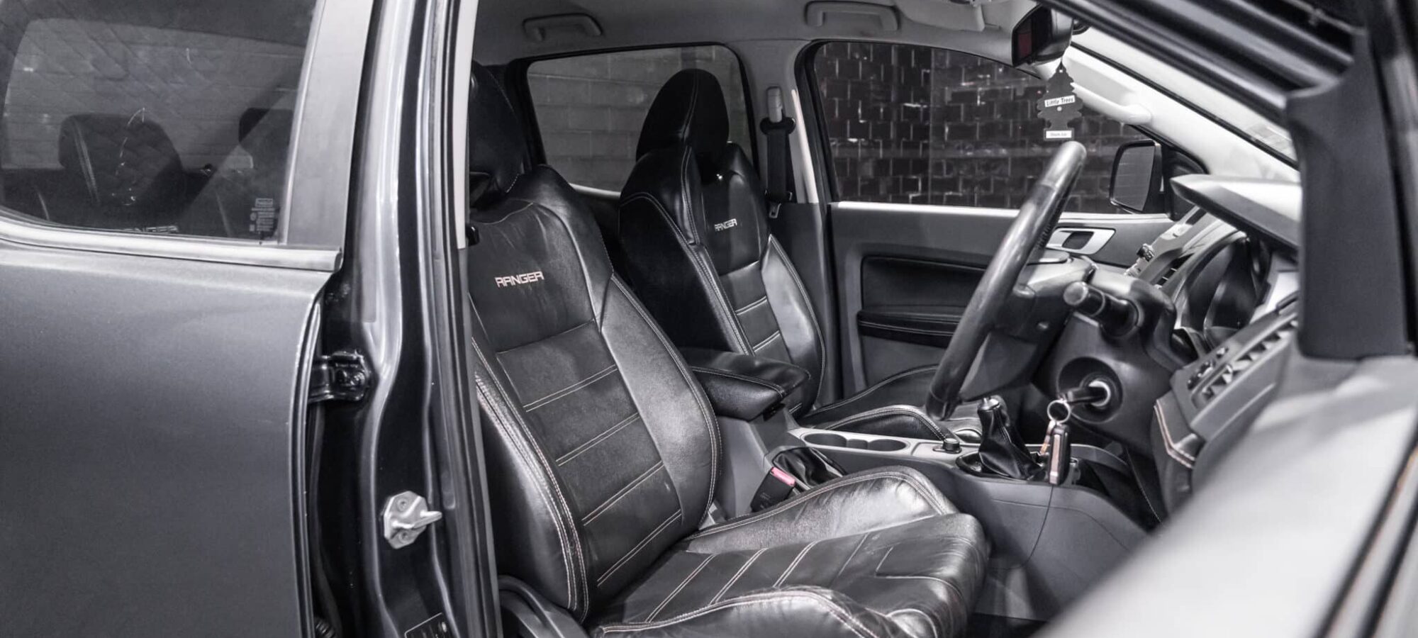 Vehicle Gallery Image