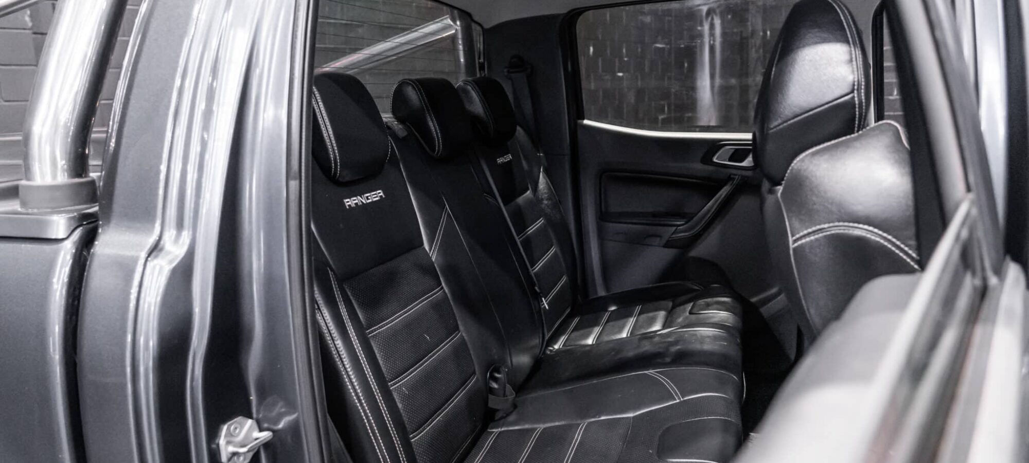 Vehicle Gallery Image