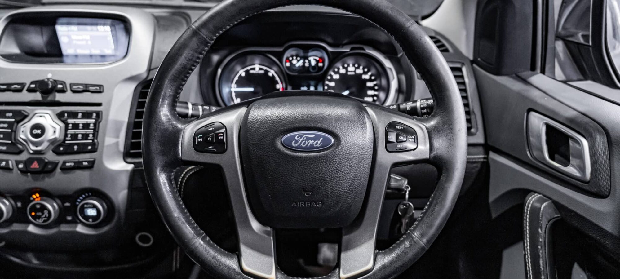 Vehicle Gallery Image