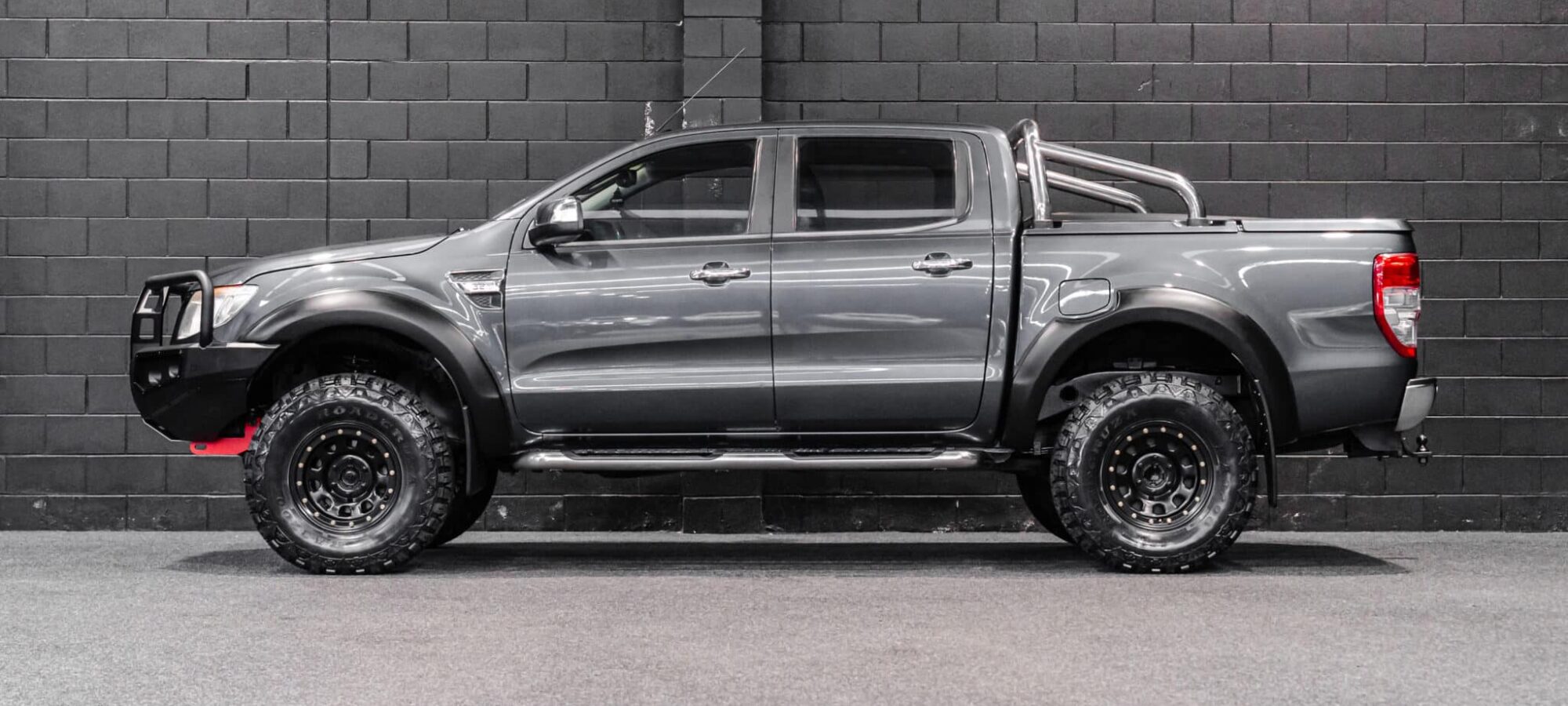 Vehicle Gallery Image