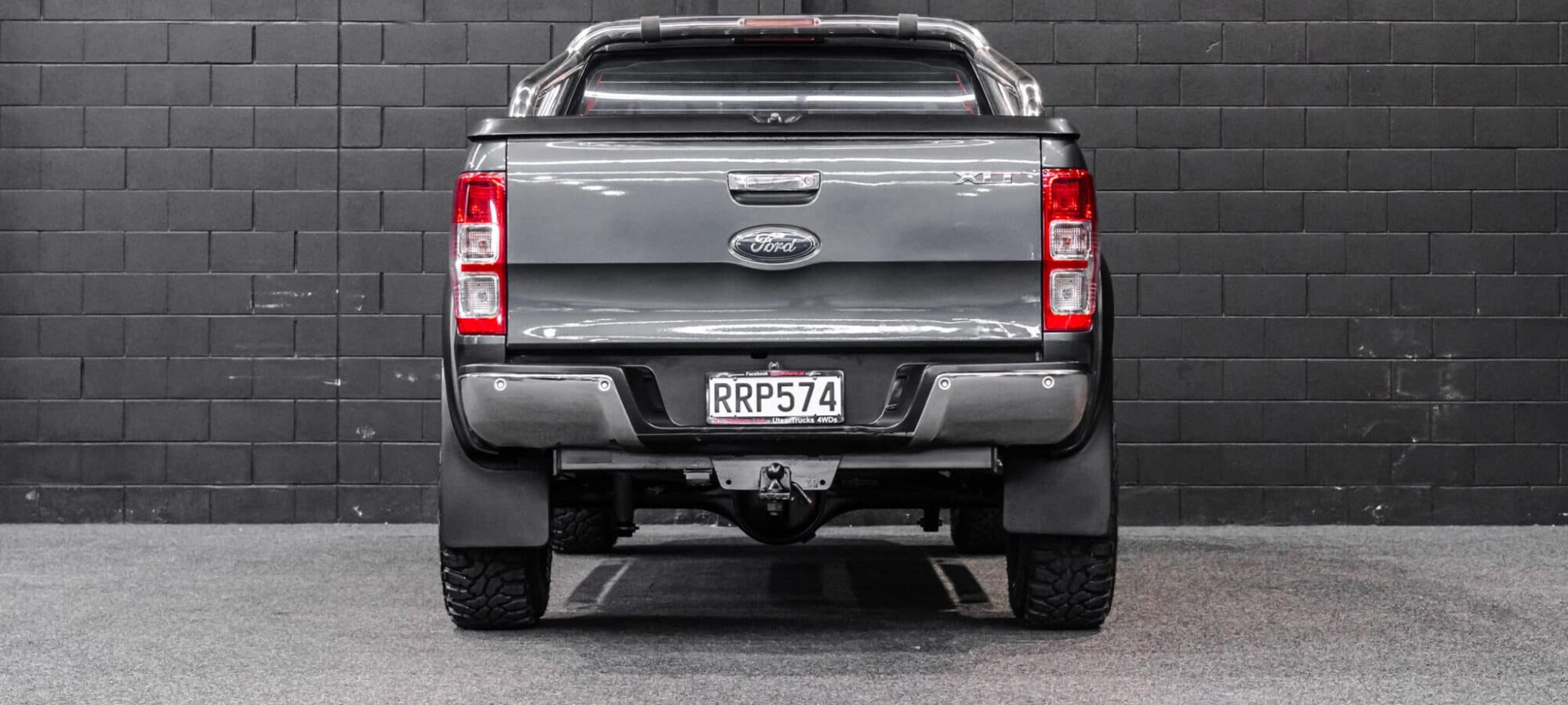 Vehicle Gallery Image