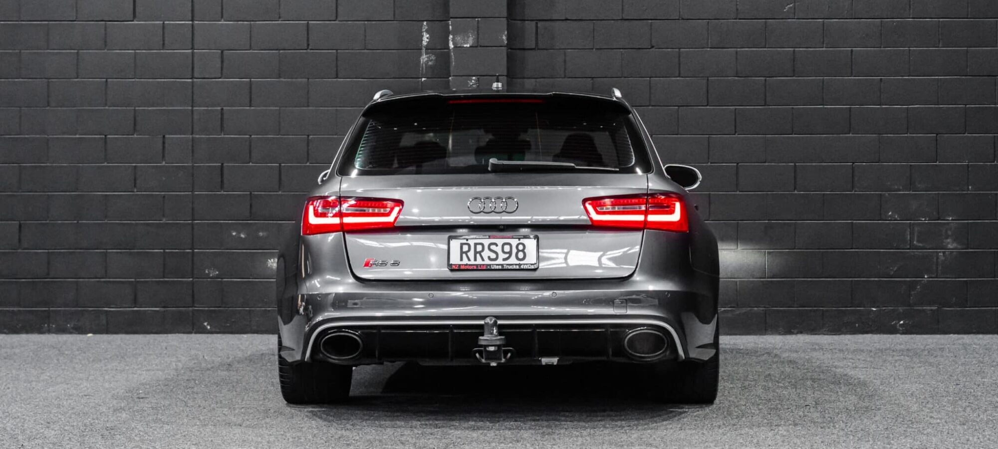Vehicle Gallery Image