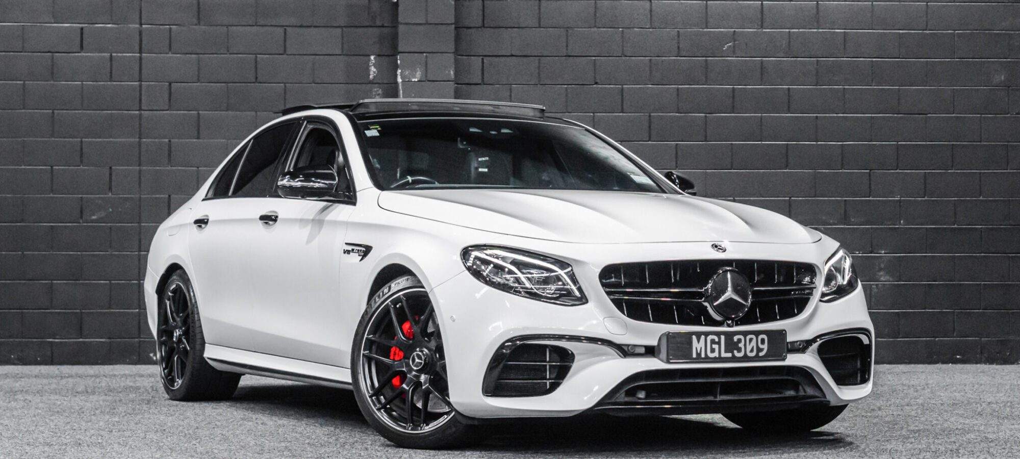 Vehicle Gallery Image