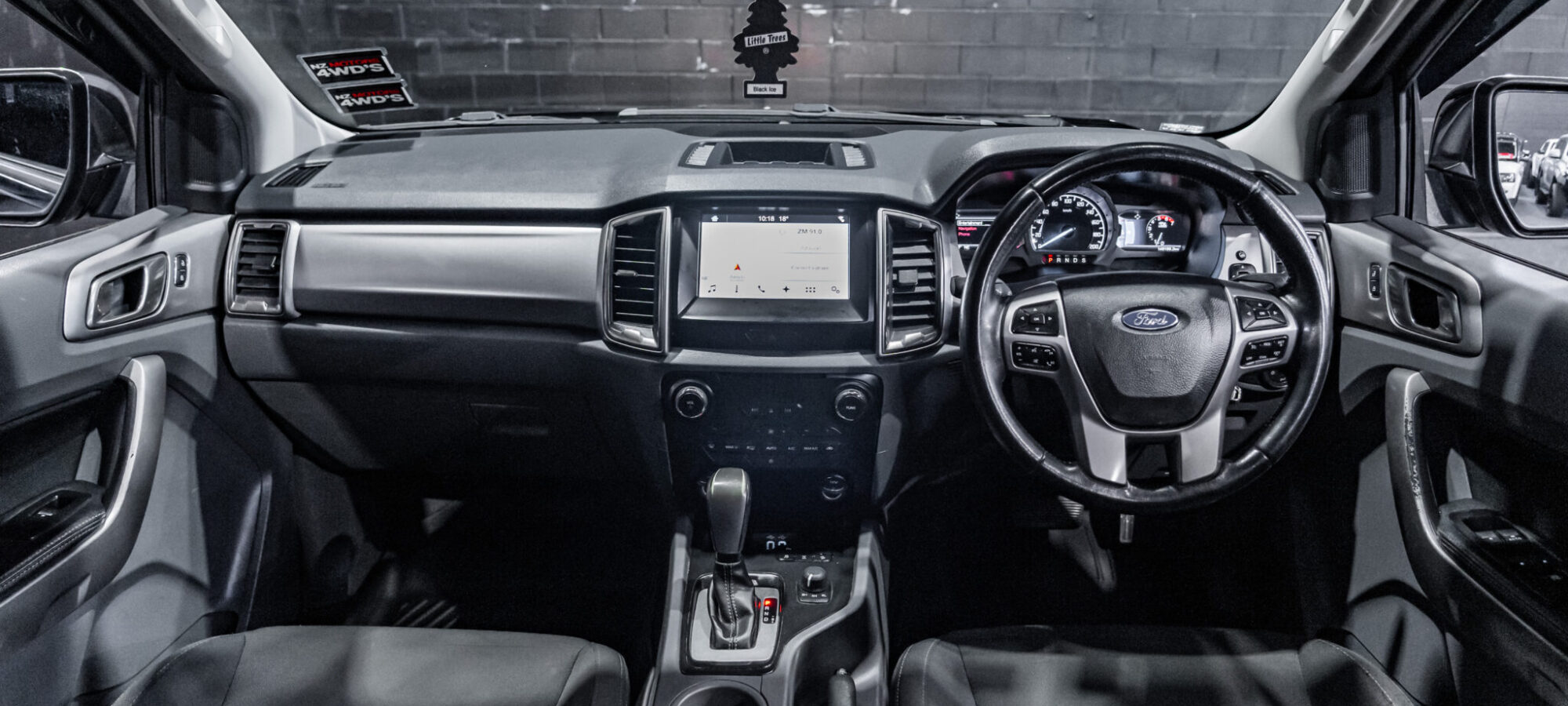 Vehicle Gallery Image