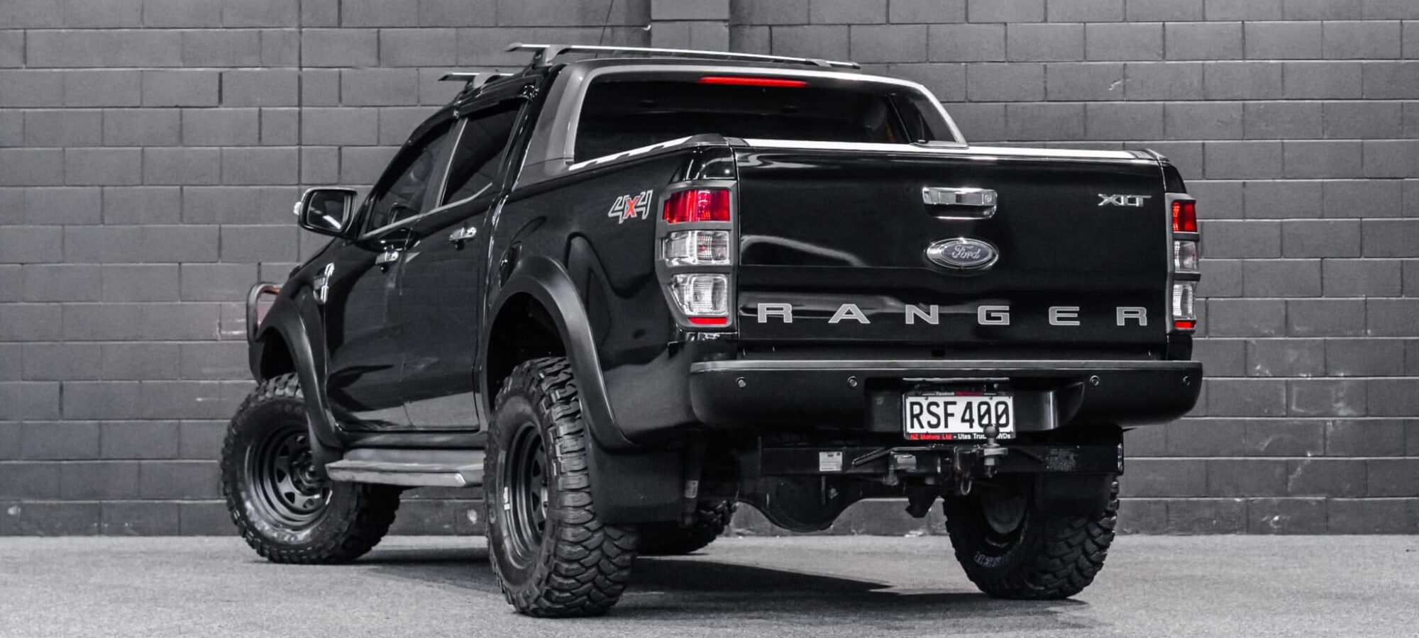 Vehicle Gallery Image