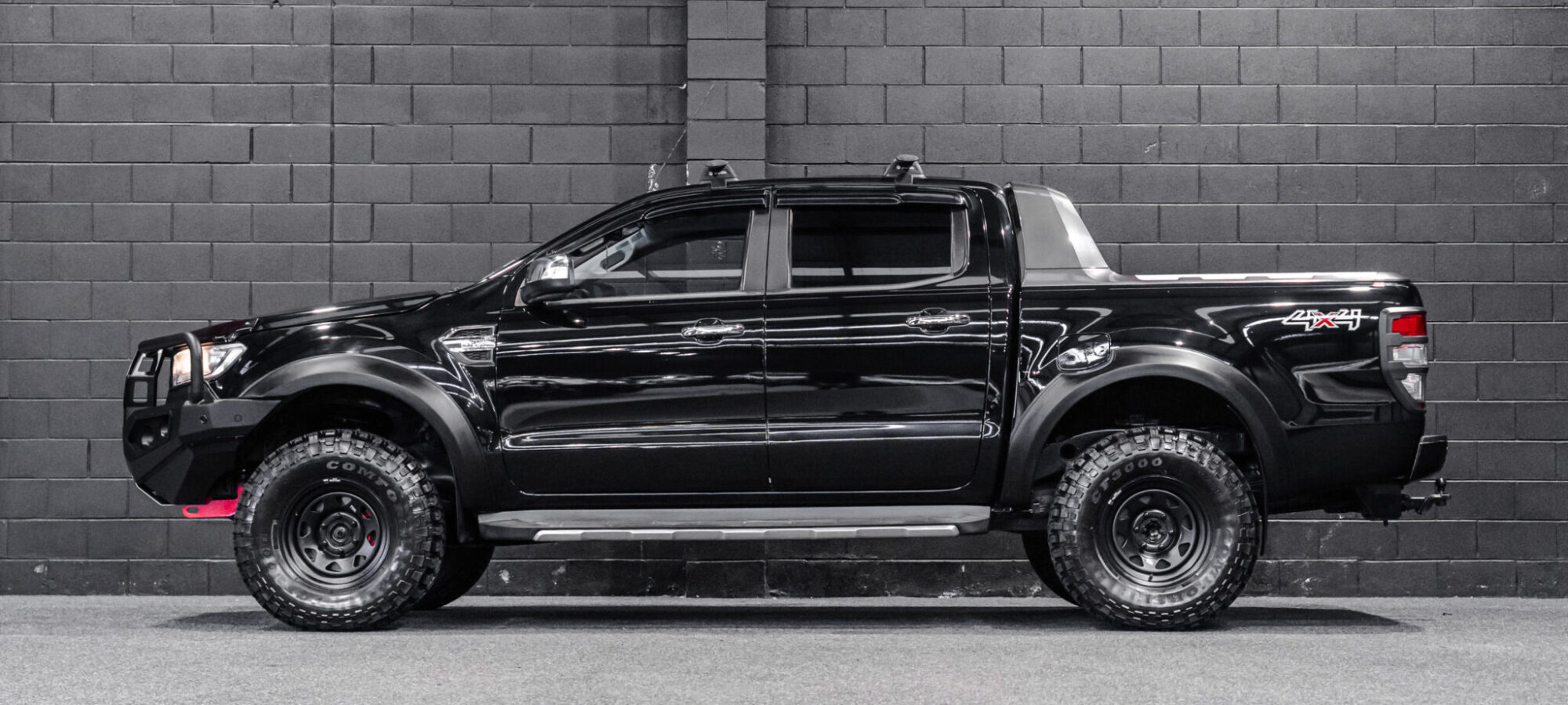 Vehicle Gallery Image