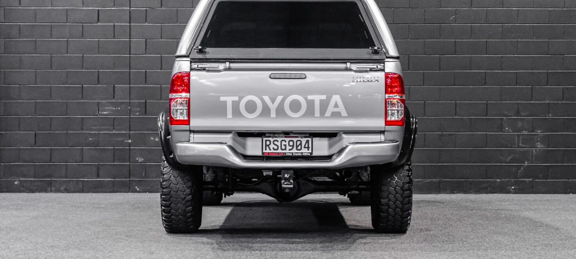 Vehicle Gallery Image