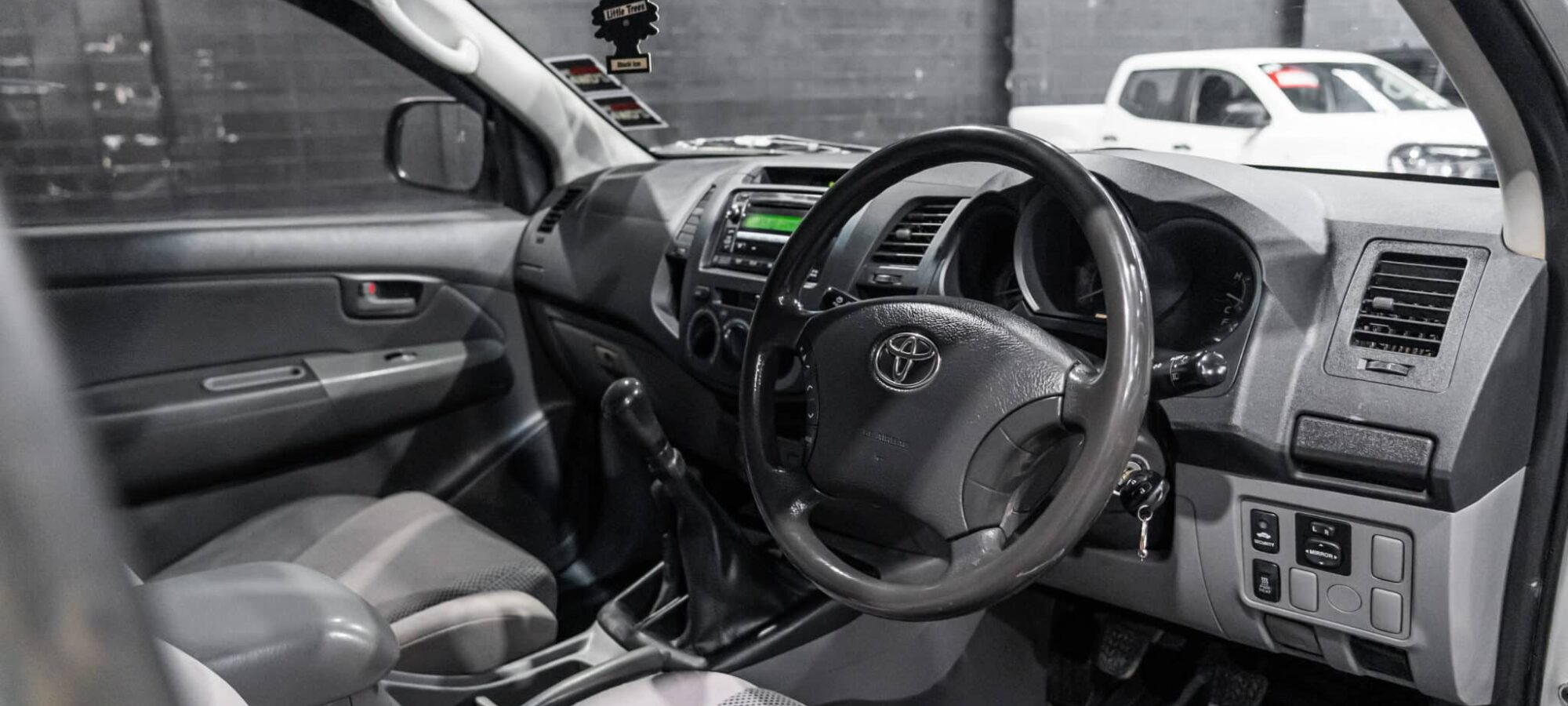 Vehicle Gallery Image