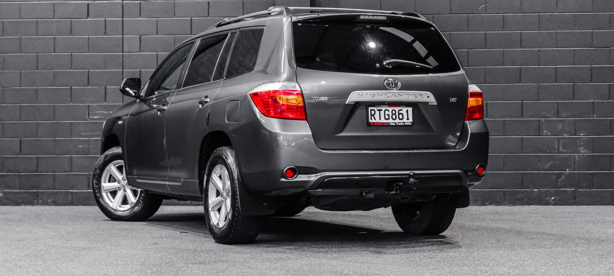 Vehicle Gallery Image