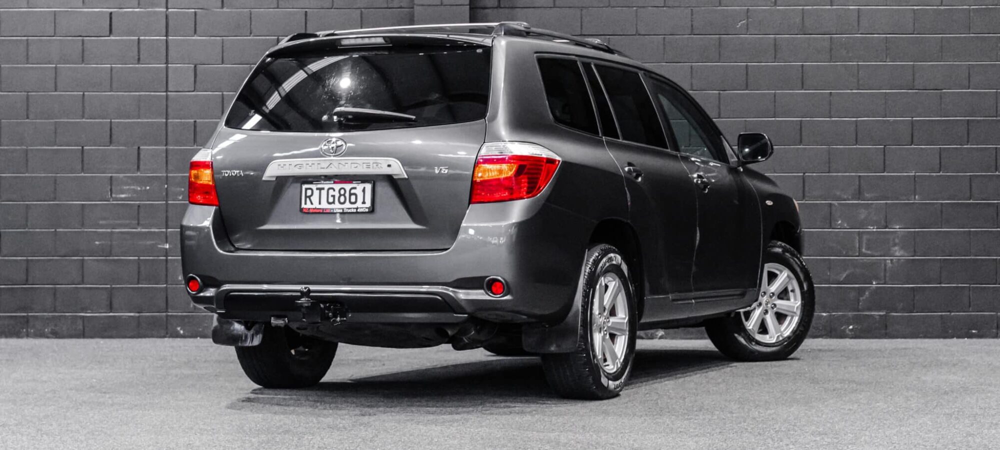 Vehicle Gallery Image