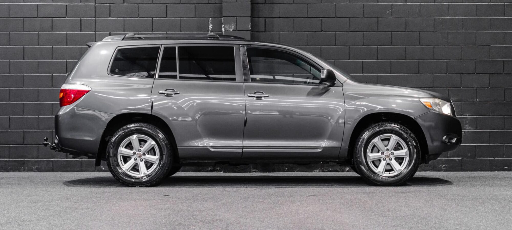 Vehicle Gallery Image