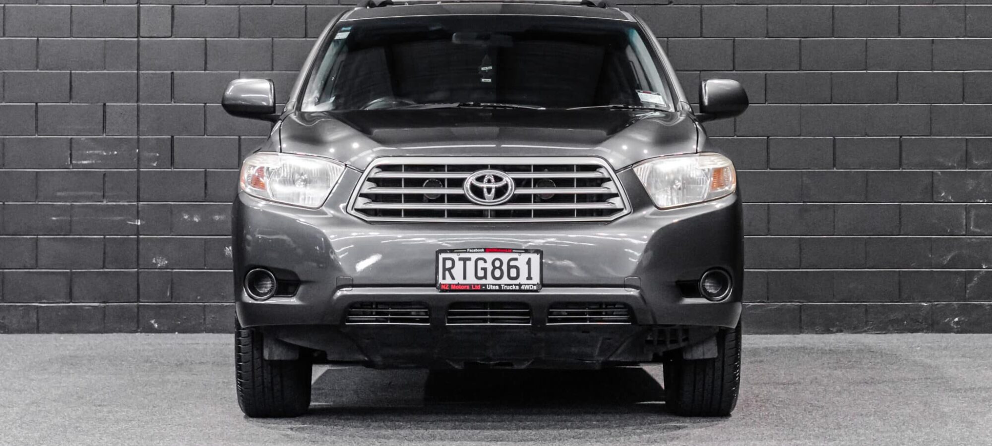 Vehicle Gallery Image