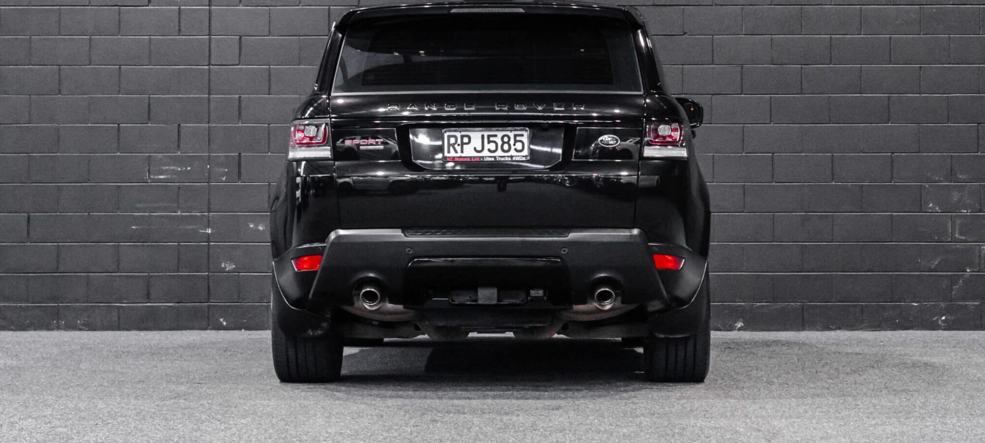 Vehicle Gallery Image