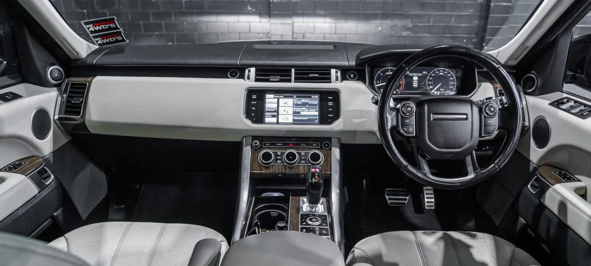 Vehicle Gallery Image