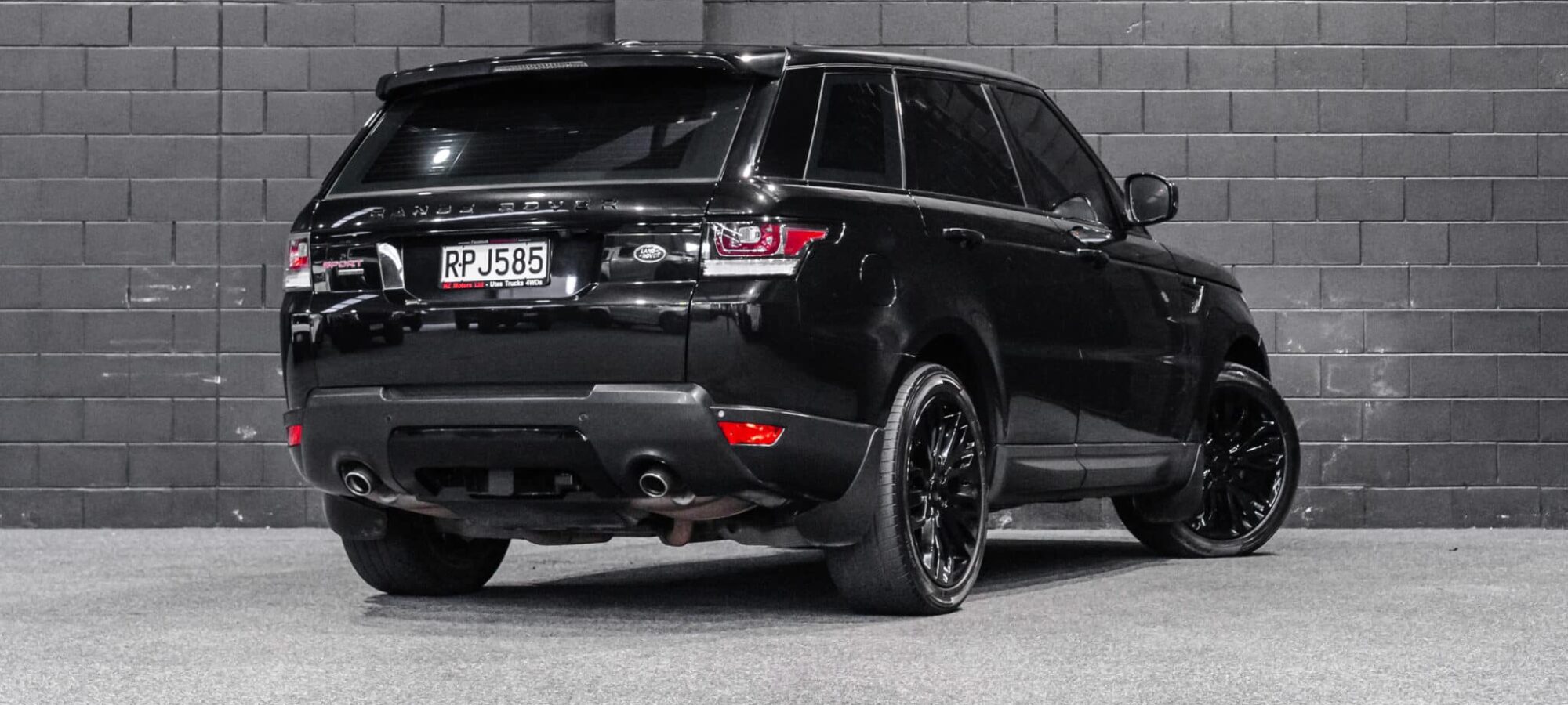 Vehicle Gallery Image