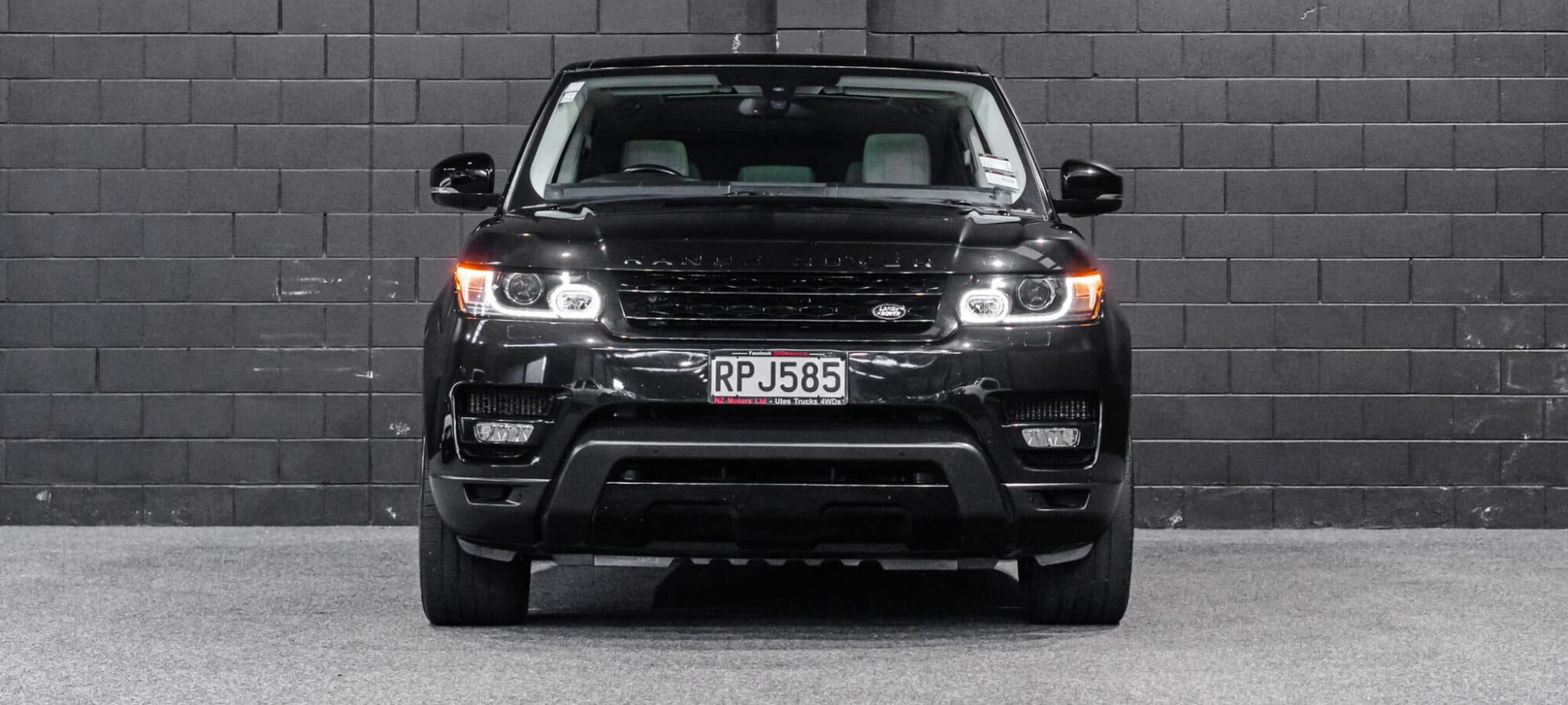 Vehicle Gallery Image