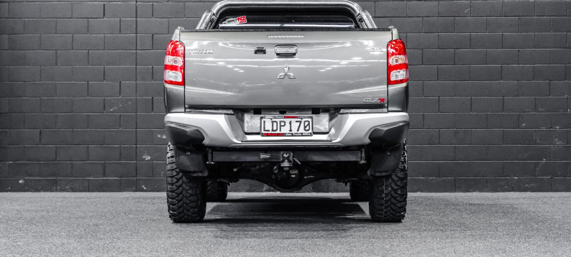 Vehicle Gallery Image