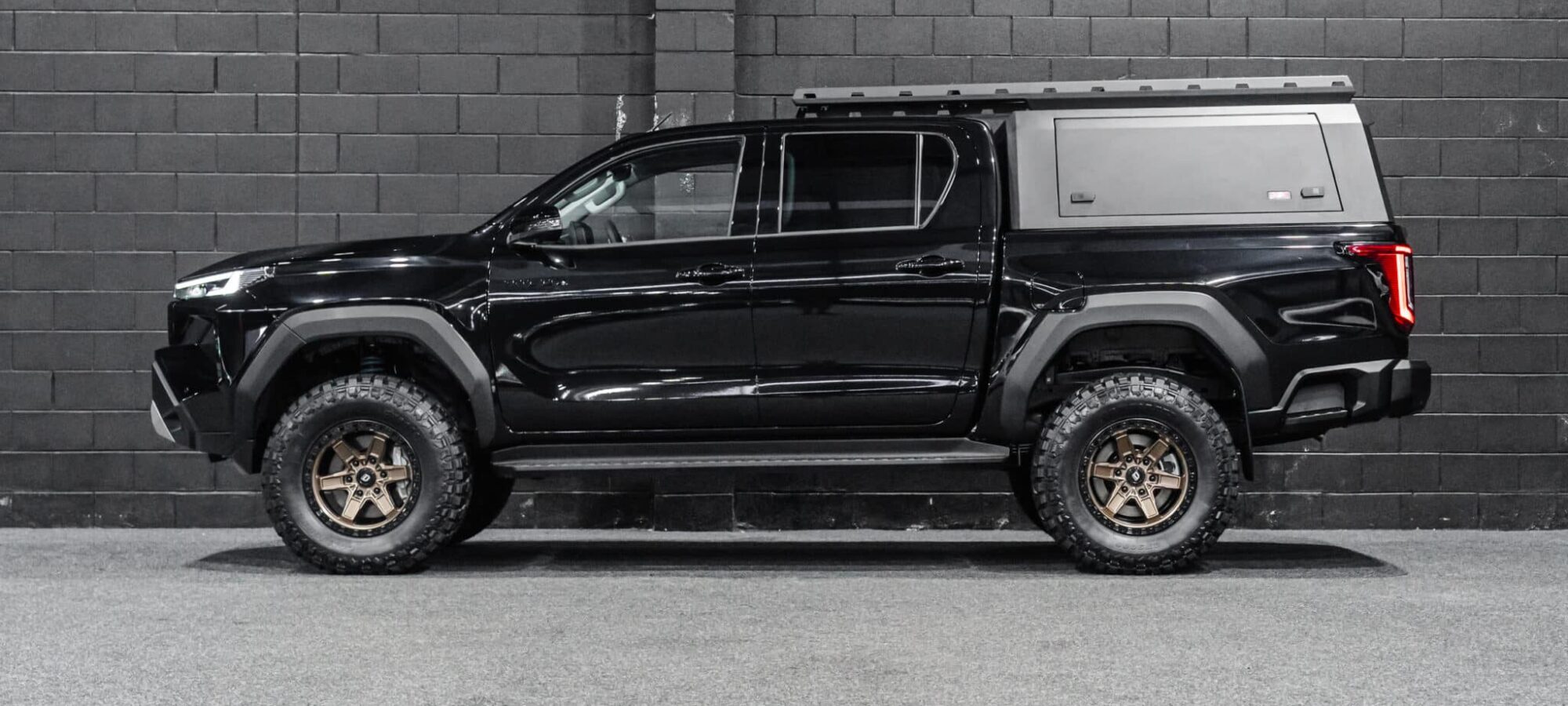 Vehicle Gallery Image