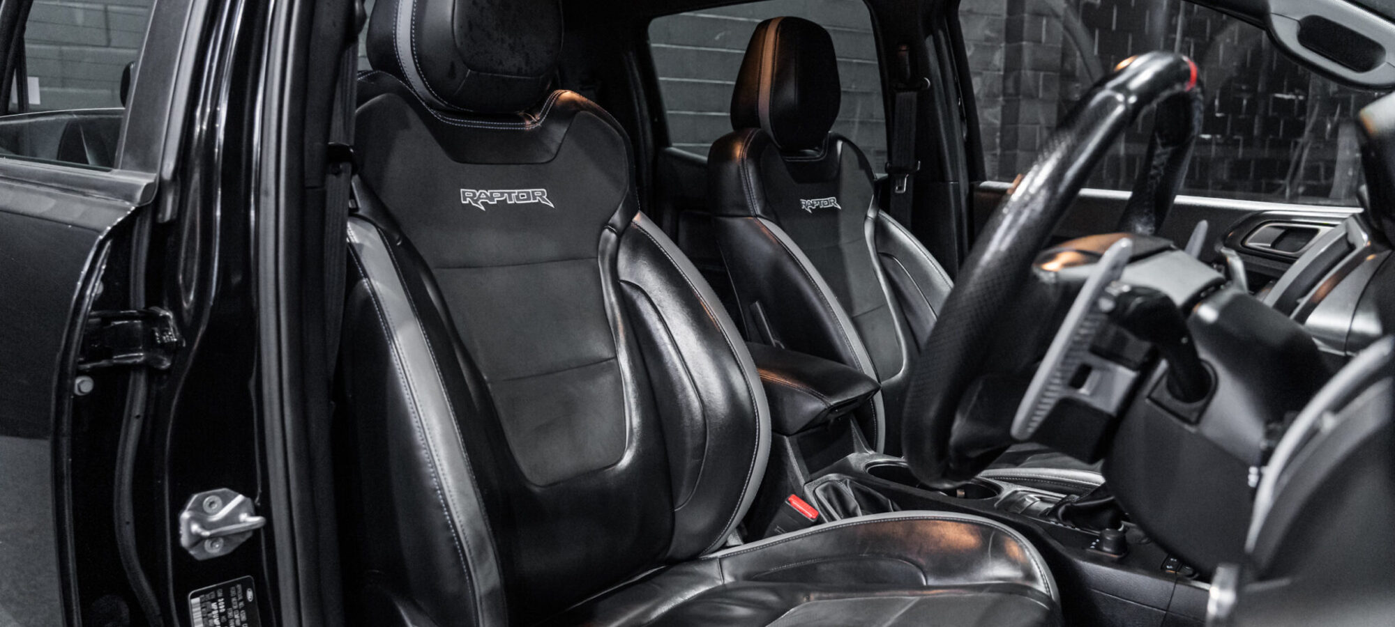 Vehicle Gallery Image