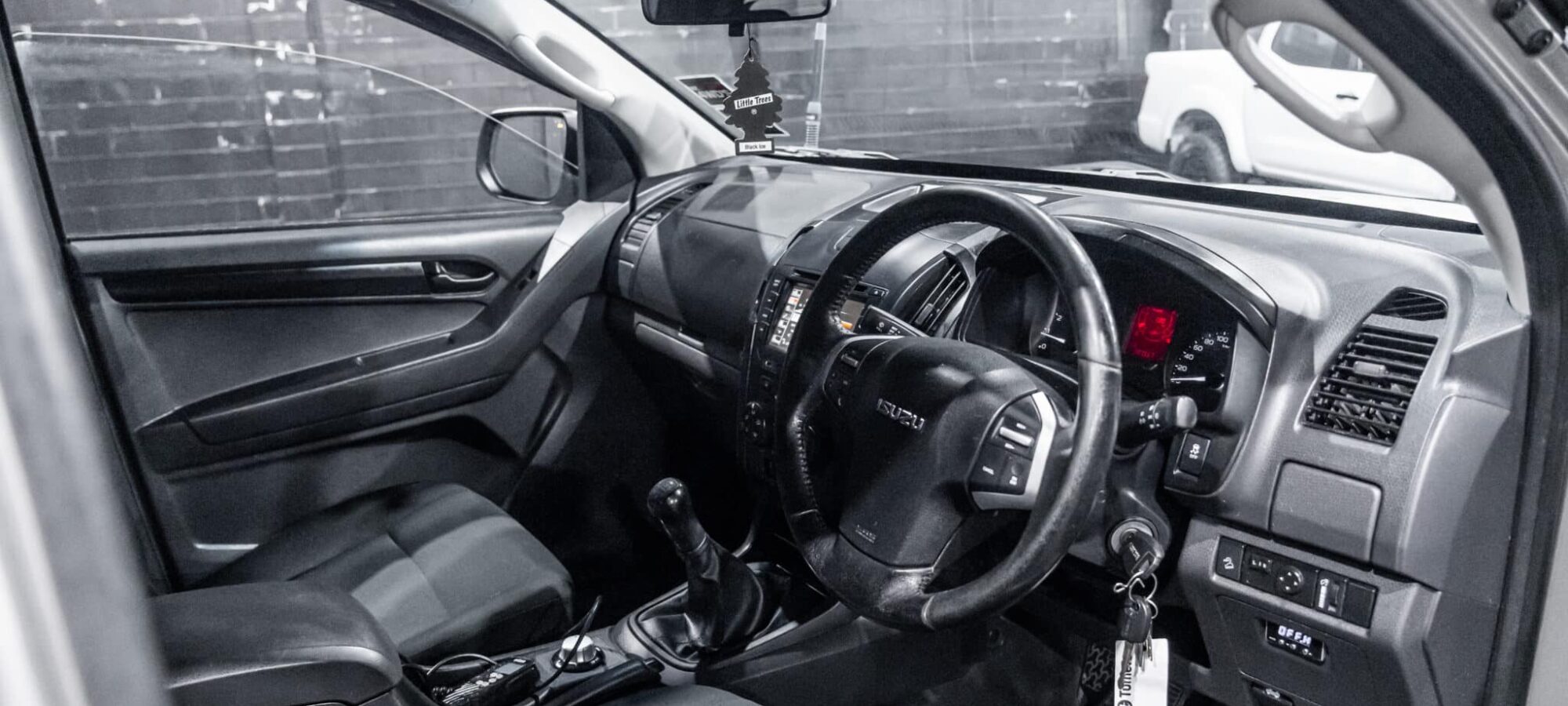 Vehicle Gallery Image