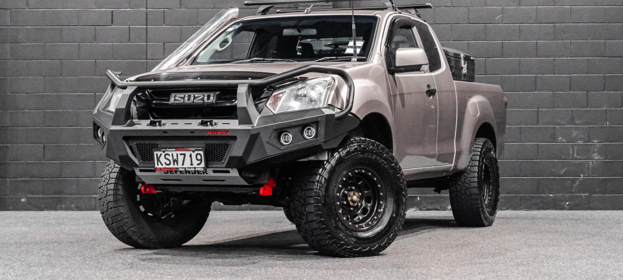 Vehicle Gallery Image