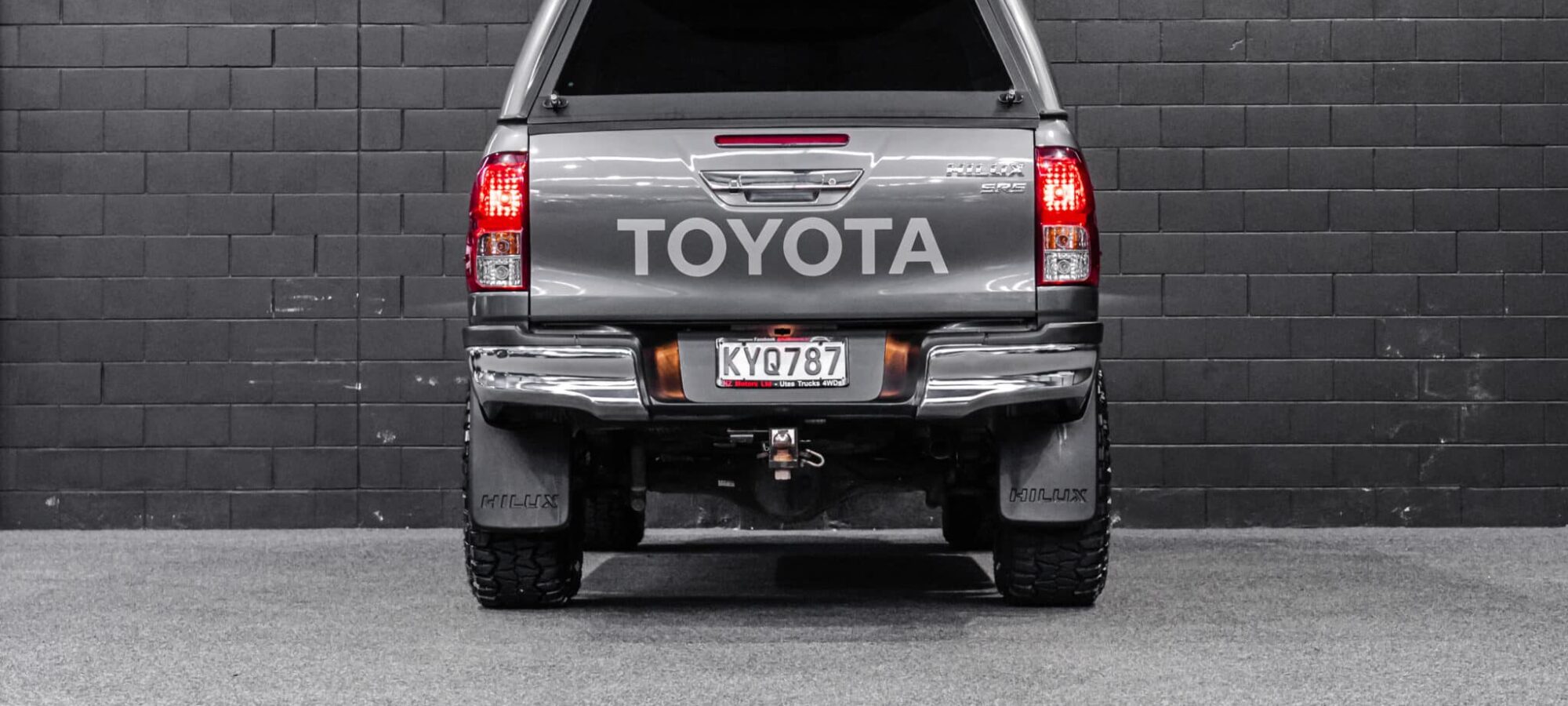 Vehicle Gallery Image