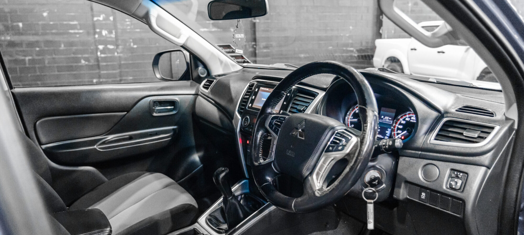 Vehicle Gallery Image