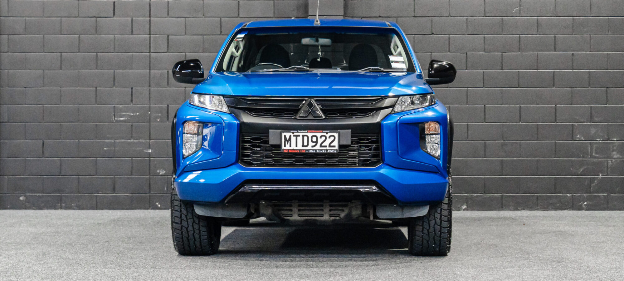 Vehicle Gallery Image