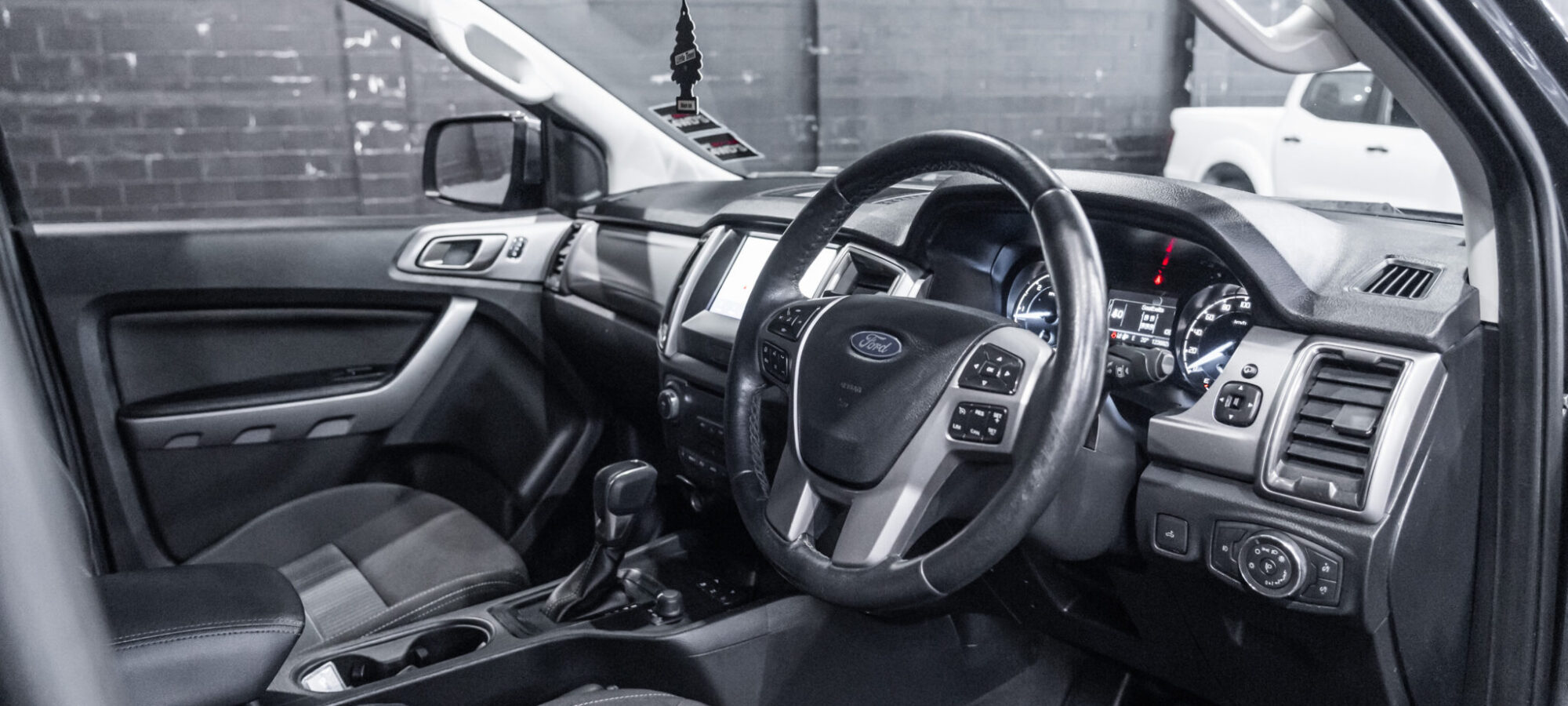 Vehicle Gallery Image