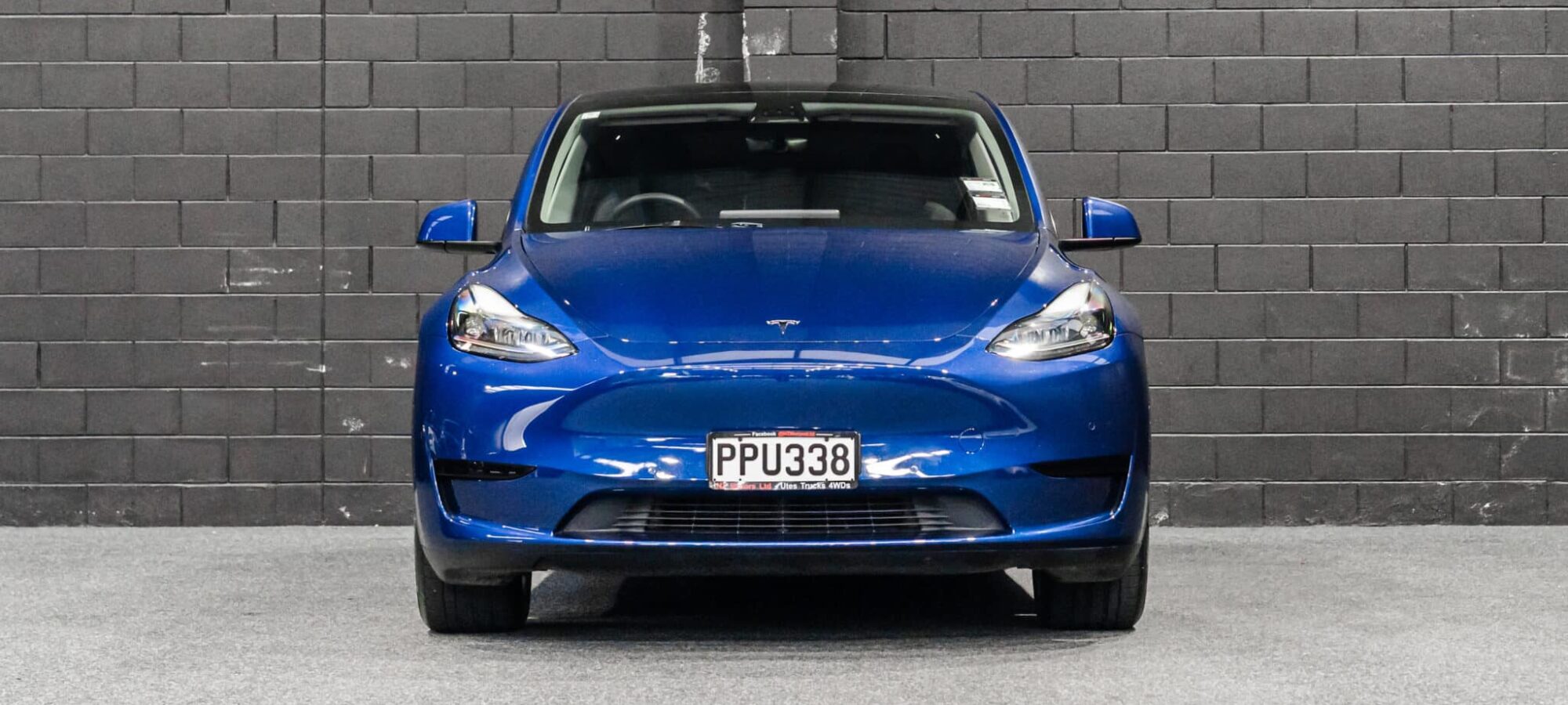 Vehicle Gallery Image