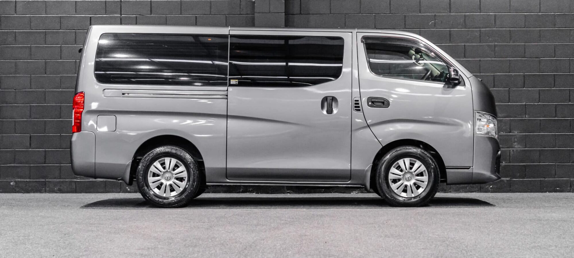 Vehicle Gallery Image